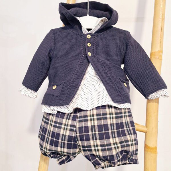 Conjunto con chaqueta y pantalones a cuadros - Imagen 2