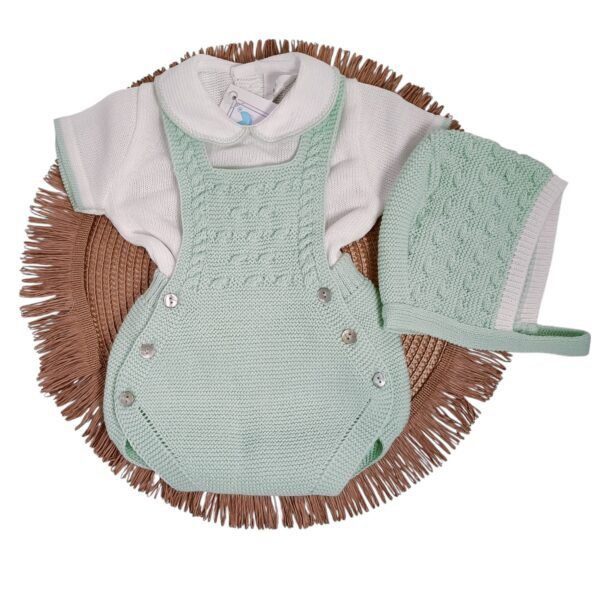 Ranita de bebe con camisa y capota. Color verde agua.