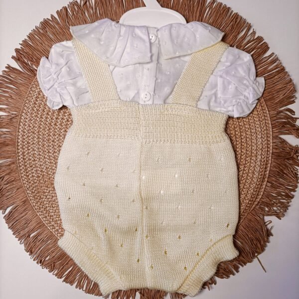 Ranita de bebé piqué amarillo con blusa blanca de plumeti - Imagen 3